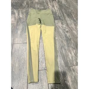 GENTLY USED GYMSHARK/NIKKIBLACKKETTER LEGGINGS- S